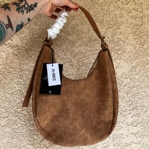 faux suede crescent bag! a just about length shoulder! fall vibes!